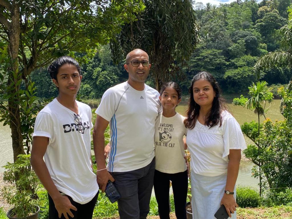 Kandy Rivers Edge Nature Resort Экстерьер фото