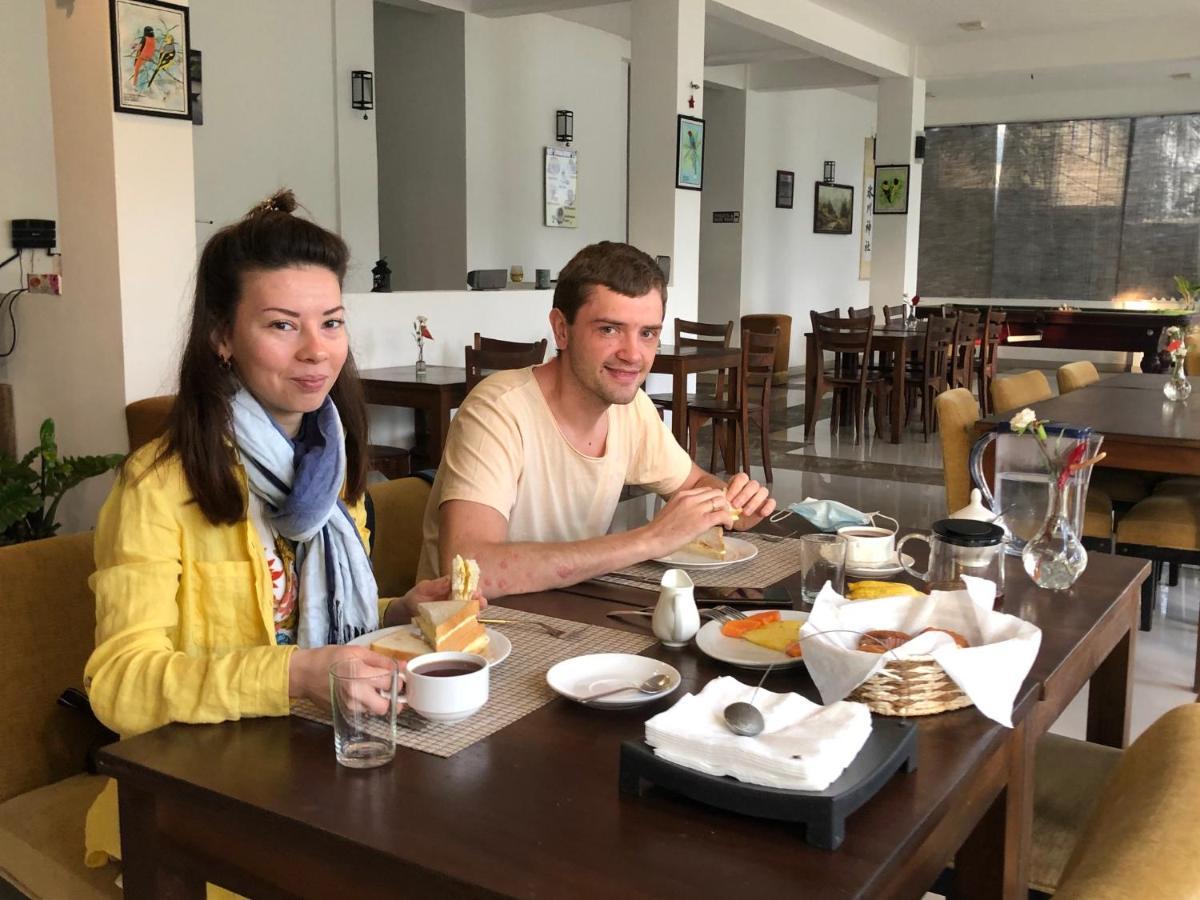Kandy Rivers Edge Nature Resort Экстерьер фото