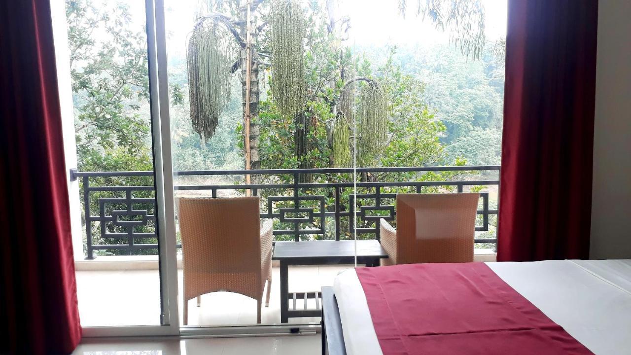 Kandy Rivers Edge Nature Resort Экстерьер фото