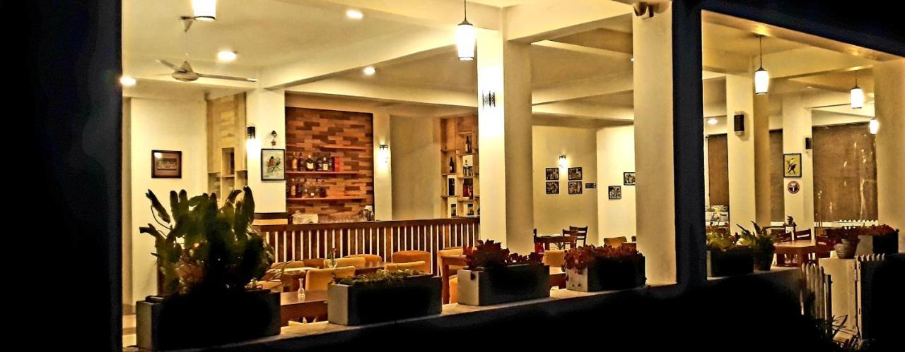 Kandy Rivers Edge Nature Resort Экстерьер фото