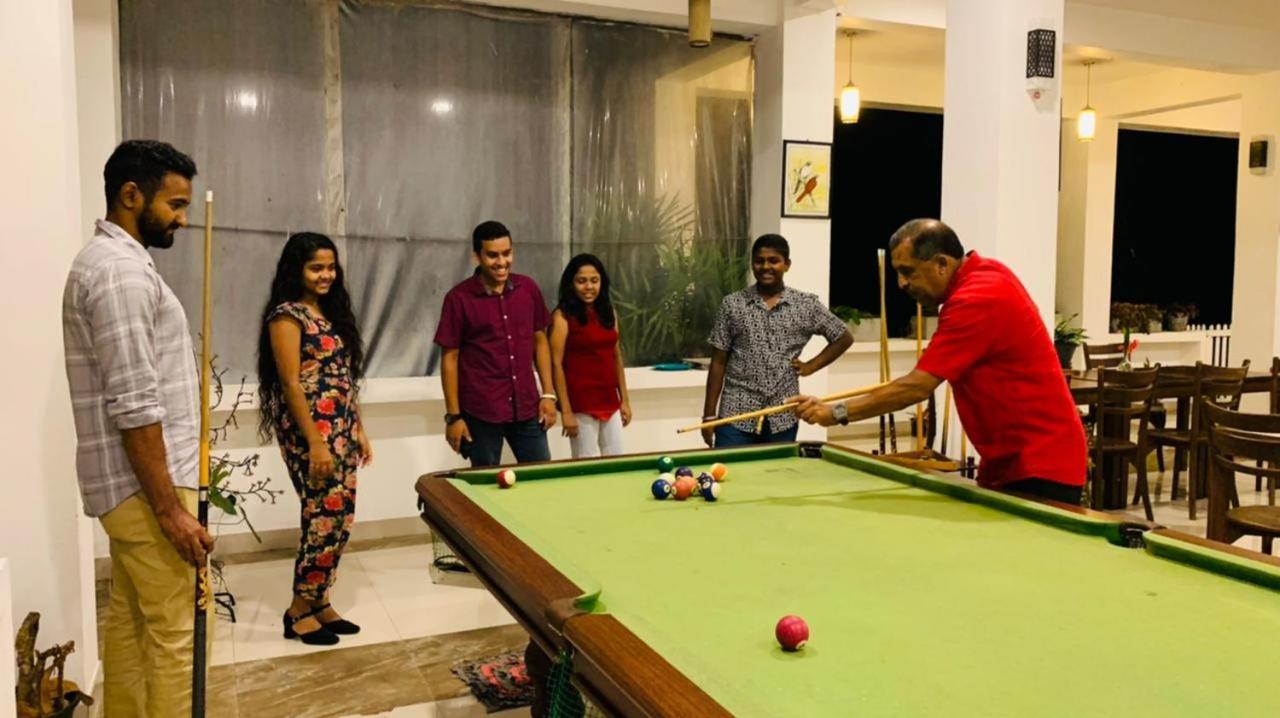 Kandy Rivers Edge Nature Resort Экстерьер фото
