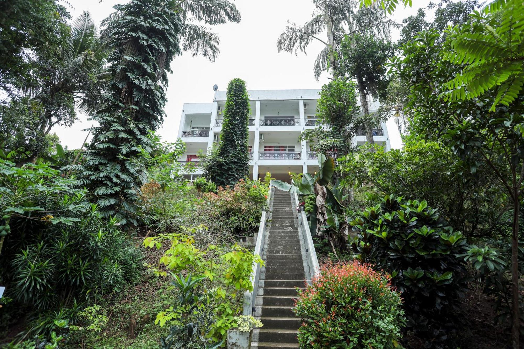 Kandy Rivers Edge Nature Resort Экстерьер фото